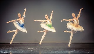 Scuola di danza della Polisportiva Villaggio del Fanciullo Bologna