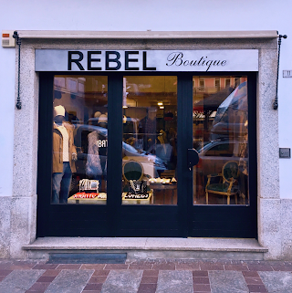 REBEL Boutique - Ponte di Legno