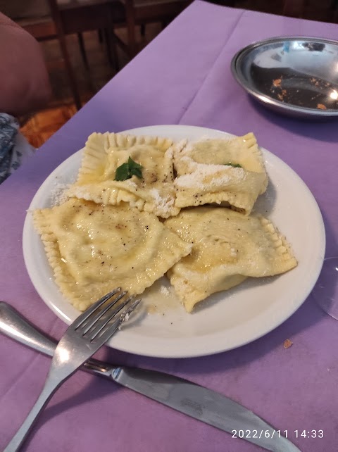 Bar Ristorante Albergo da Corinto di Pellegrini L.