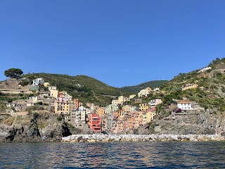 Enjoy Cinque Terre Boat Tours