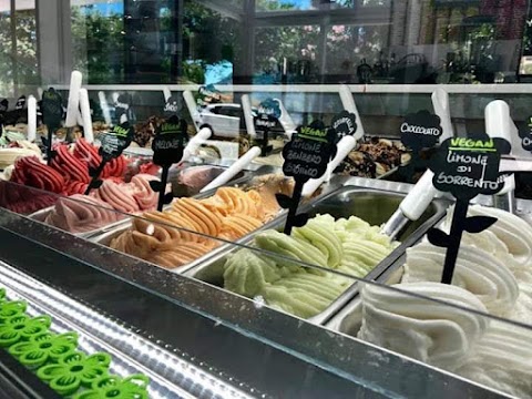 Bar La Dolce Vita Pasticceria Gelateria E Rosticceria Di Loglisci Domenico