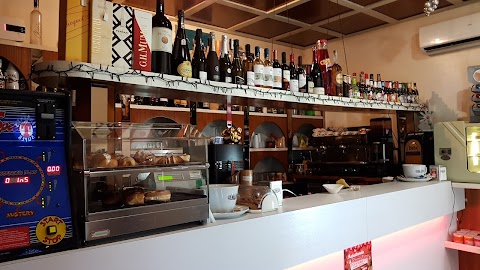 Little Bar