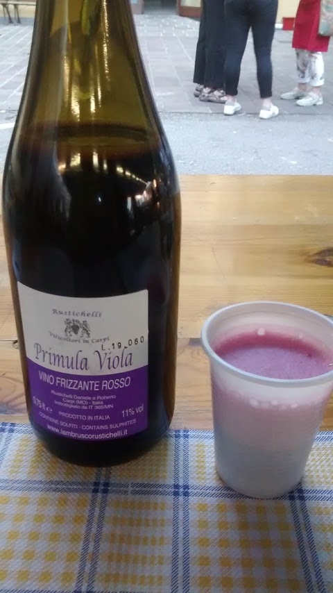 Societa' Agricola Rustichelli - Produzione Vendita Vino Lambrusco