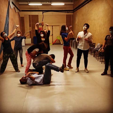 Quinta Tinta Improvvisazione Teatrale