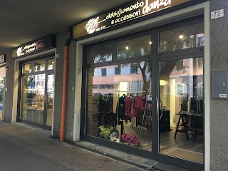 Tilt Dance Store