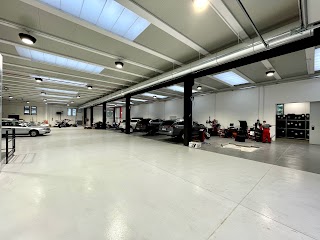 Tagliabue Pneumatici & Autofficina - Meda | Driver Center Pirelli