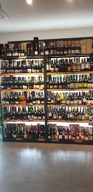 Sa...Vino Wine Shop