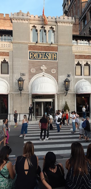 Boutique Excelsior