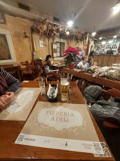 Pizzerija Atrij