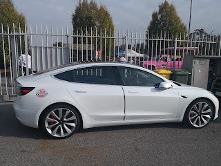 Taxi Tesla Desio