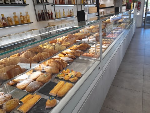 Pasticceria Lorianabetti Di Betti Loriana