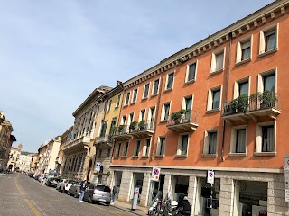 Verona Romana Apartments