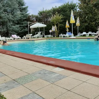 i Green Park Club