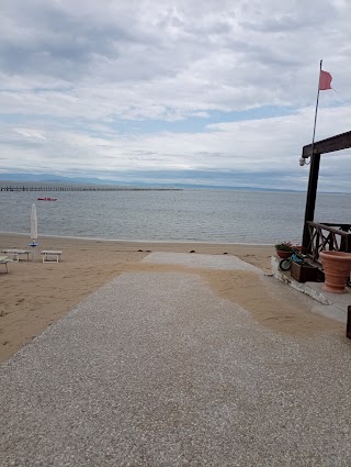 Beach Bar Camping Punta Spin.