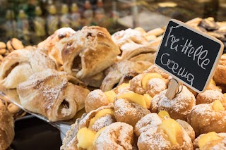 il Fornaio Caffè e Bakery