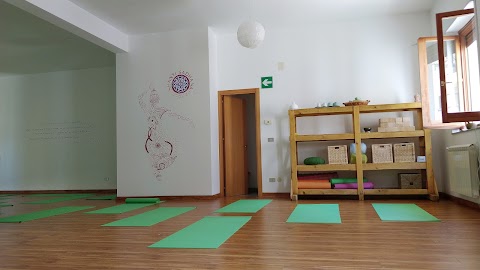 Shanti Sadhana - Centro Yoga e discipline olistiche