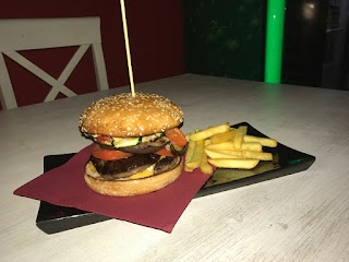 Hamburgeria e American Bar Boulevard