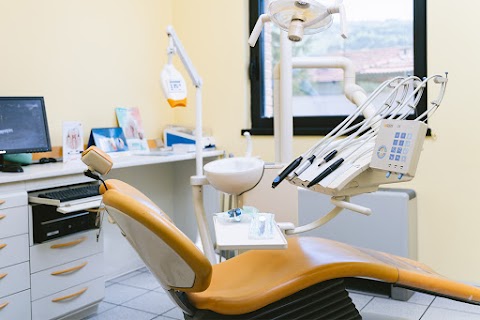 Studio Odontoiatrico Associato Mencattini - Granatiero