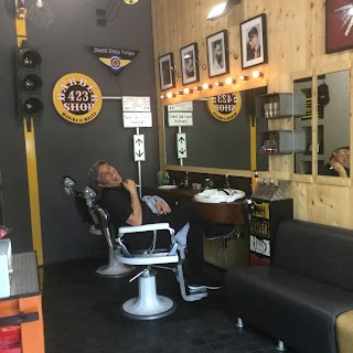 423 Barber Shop