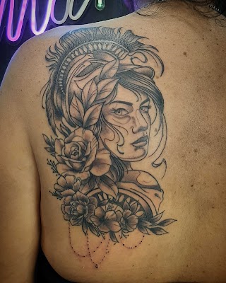 Lady Cristina Tattoo Studio