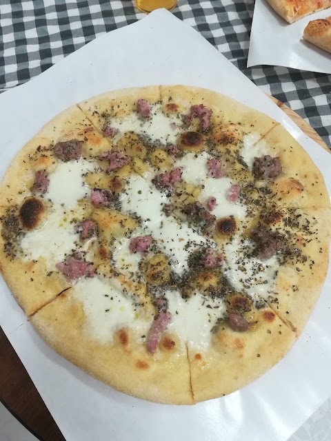 PIZZERIA ERIKA