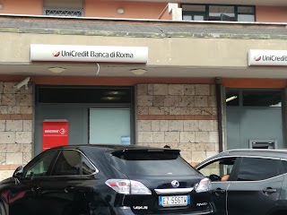 UniCredit