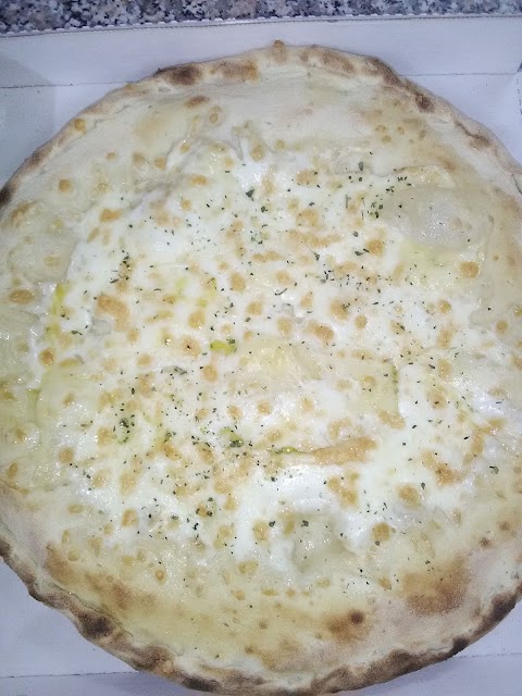 Pizzeria Mistick Pizza2