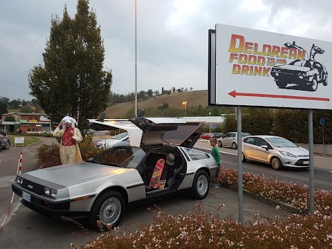 Delorean Food and Drink