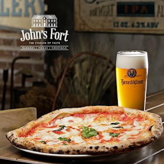 John's Fort Pub Pizzeria Steakhouse