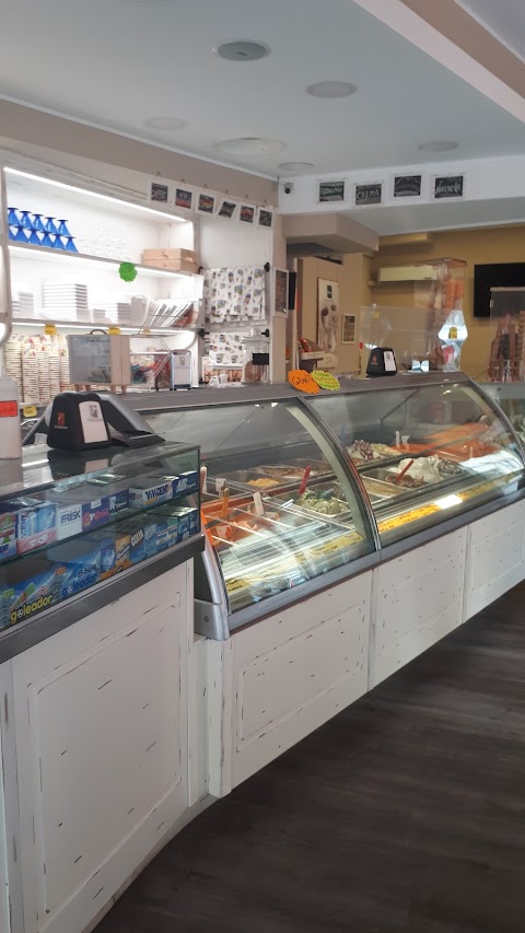 The New 3 Baby Bar Gelateria