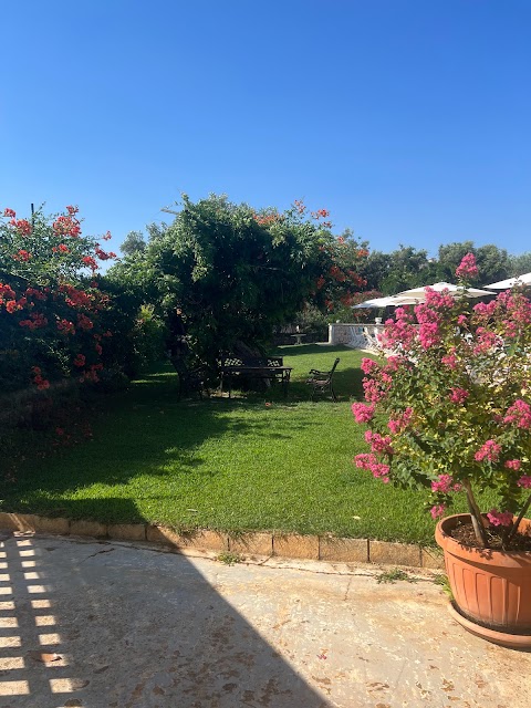 Residenza Aurora - B&B e piscina ad Ostuni sulla strada per Martina Franca