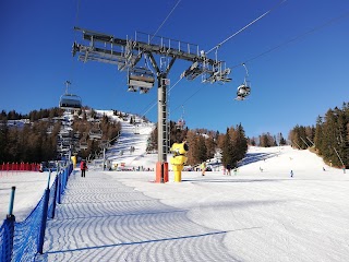 Scuola Italiana Sci e Snowboard Folgarida Dimaro - Loc. Malghet aut