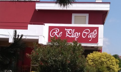 Re Play Cafe' Sas