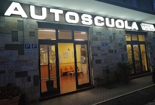 Autoscuola - Agenzia Pratiche "Del Sole"