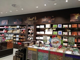 Lindt Chocolate Shop Valmontone