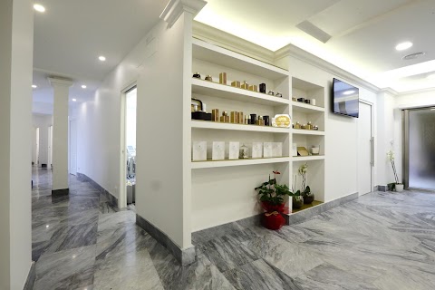 Dott. Gaetano Gnoni c/o VILLA BRASINI BEAUTY CLINIC