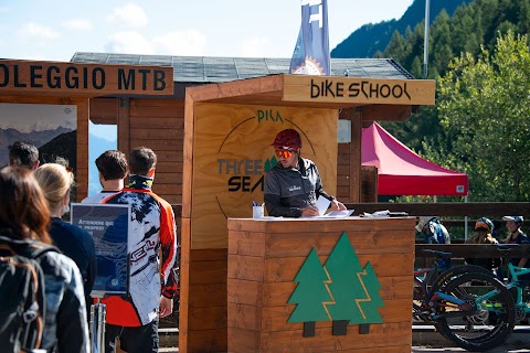 Three Seasons Bike - Pila Bike School