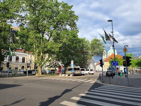 Lutkovno gledališče (Ljubljana Puppet Theatre)