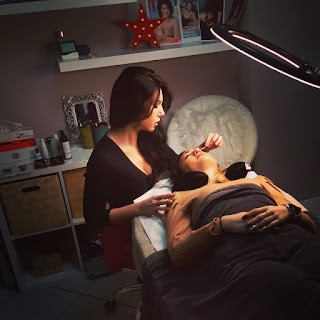 Alessia Marchesi Makeup Lash&brow - Extension ciglia, trucco sposa e trucco eventi e
