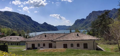 Case sul Lago d'Idro