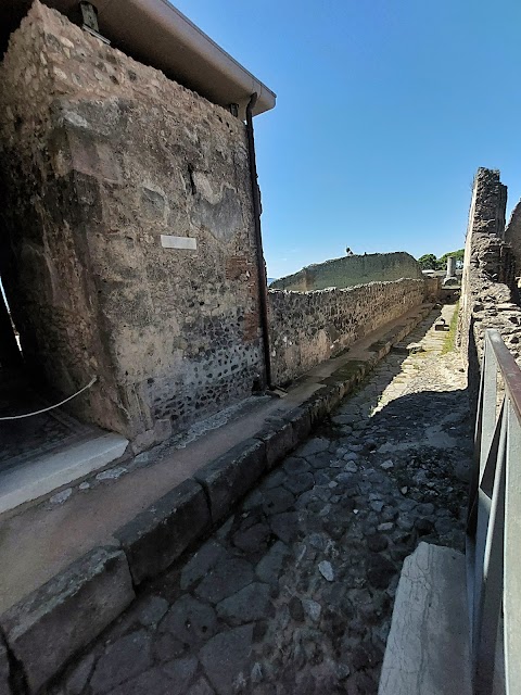 Basilica Pompeiana
