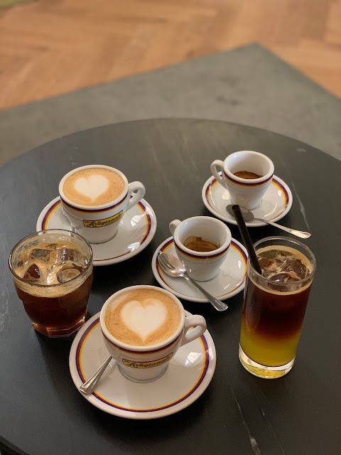 Ditta Artigianale & Hario Cafe