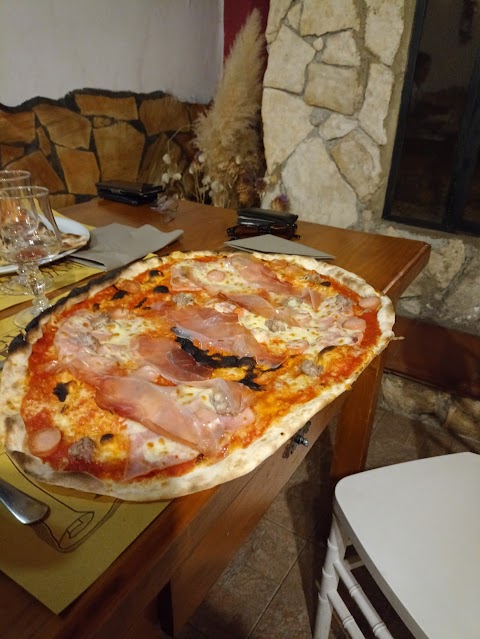 La Valle Del Burano Ristorante Pizzeria