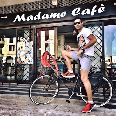 Madame Cafè bar latina