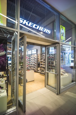 SKECHERS