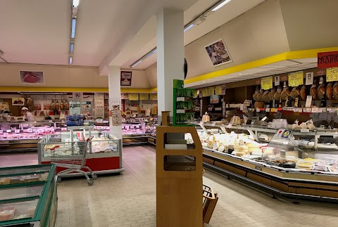 Central Market - La Salumeria Treccani