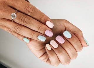 Divine Nails And Beauty