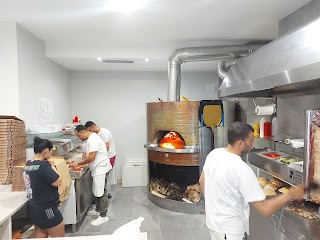 Pizzeria d'asporto POMODORO E BASILICO