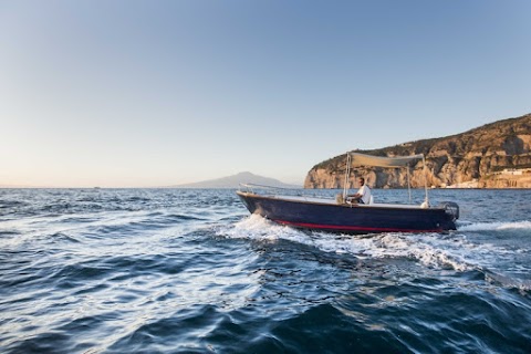 AirOne Boat Rental Noleggio Barche e Gommoni Escursioni in barca Capri Positano Amalfi