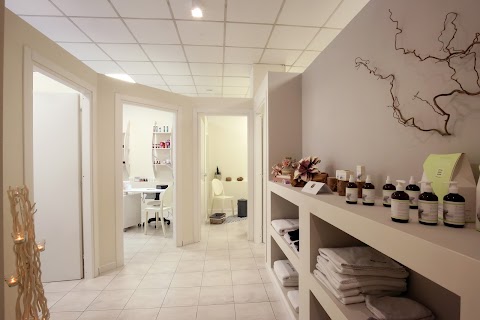 Estetica Lia - Centro estetico, solarium, abbronzatura, massaggi a Reggio E.